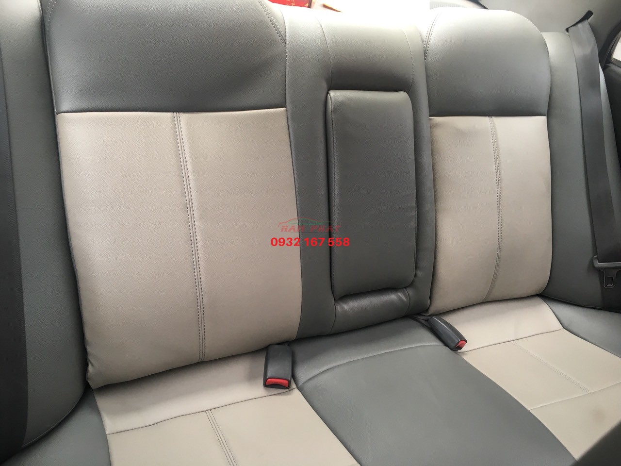 Bọc ghế da cho Mitsubishi Lancer