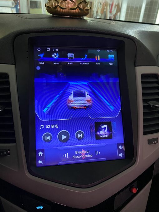 Lắp màn hình Tesla cho Toyota Land Cruiser