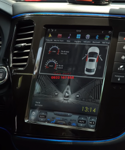 Lắp màn hình Tesla cho Mitsubishi Outlander