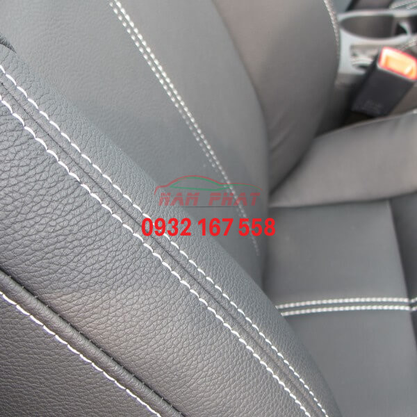 Bọc ghế da cho Toyota Auris