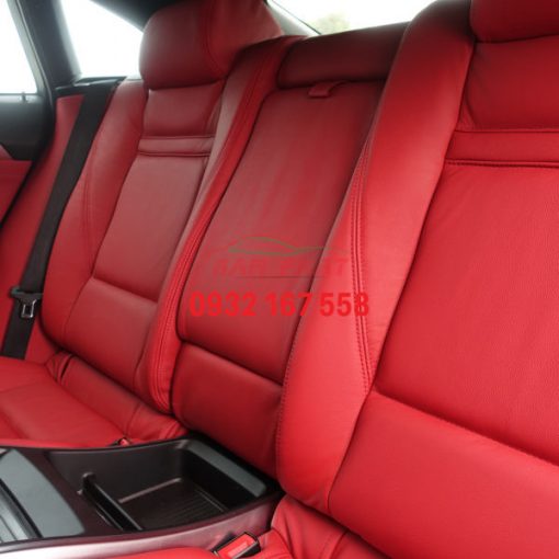 BMW X6 middle of back row 600x600 1
