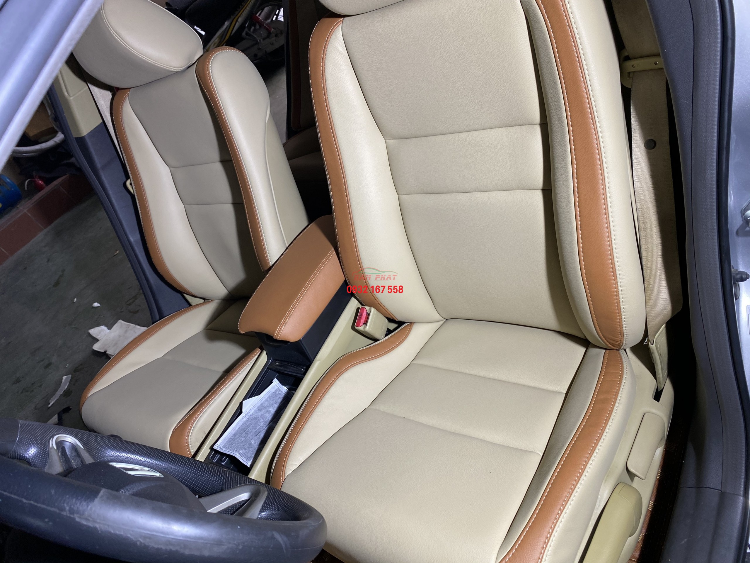 Bọc ghế da Honda Civic: dáng ghế ôm form