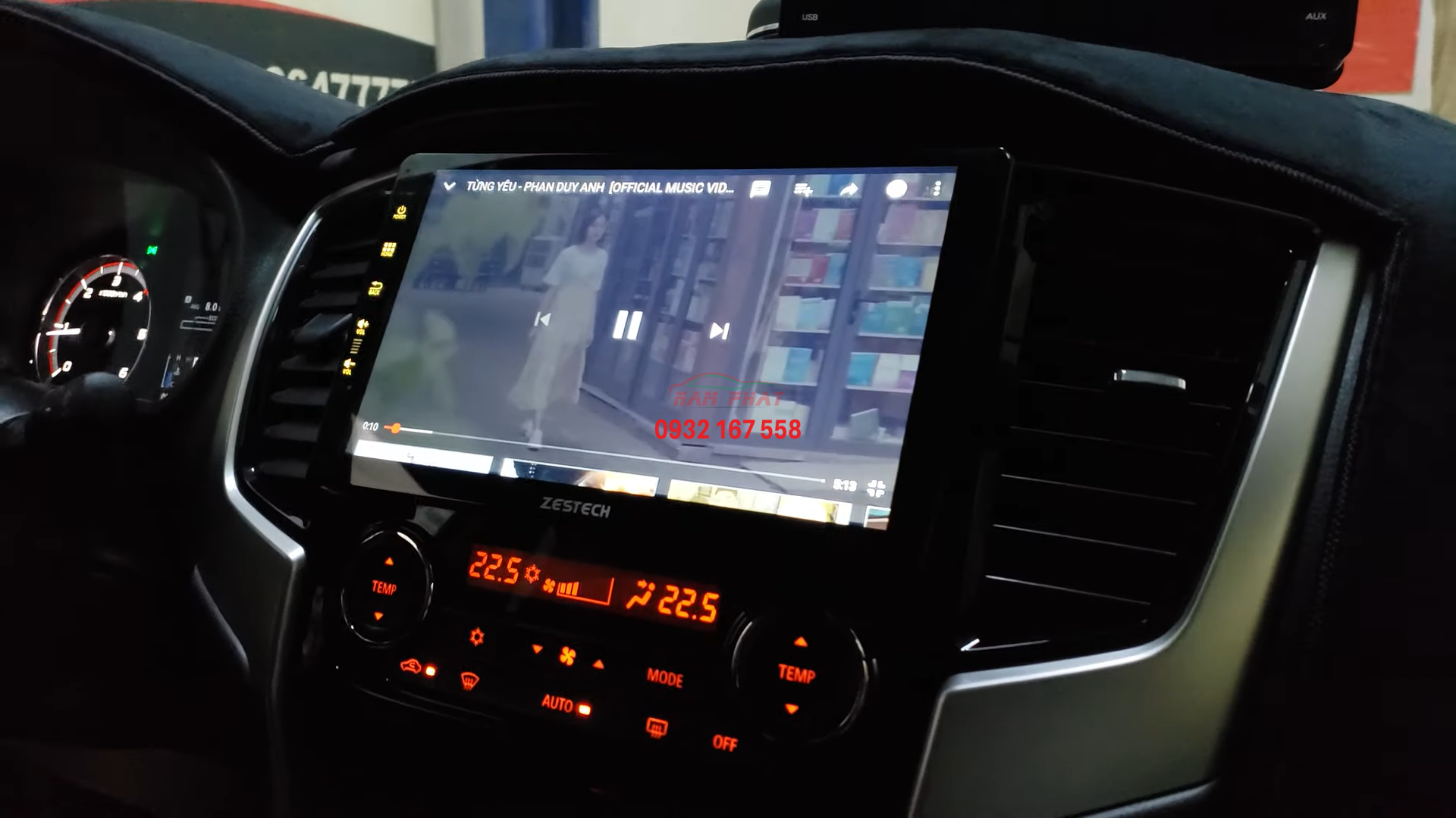 Màn hình Android cho Mitsubishi Triton